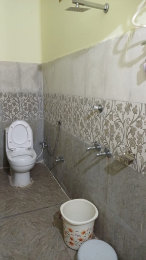 Bathroom 2, Goroomgo Himalayan View ukhimath, Rudraprayag