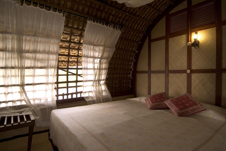 Bedroom 3, Spice Coast Cruises CGH Earth-Houseboat, Alappuzha