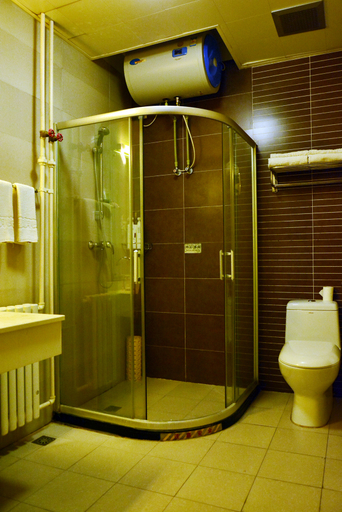Bathroom 3, Beifang Langyue Hotel (Beijing Zizhuqiao), Beijing