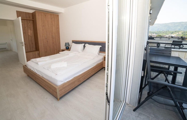 Bedroom 3, Villa Bari