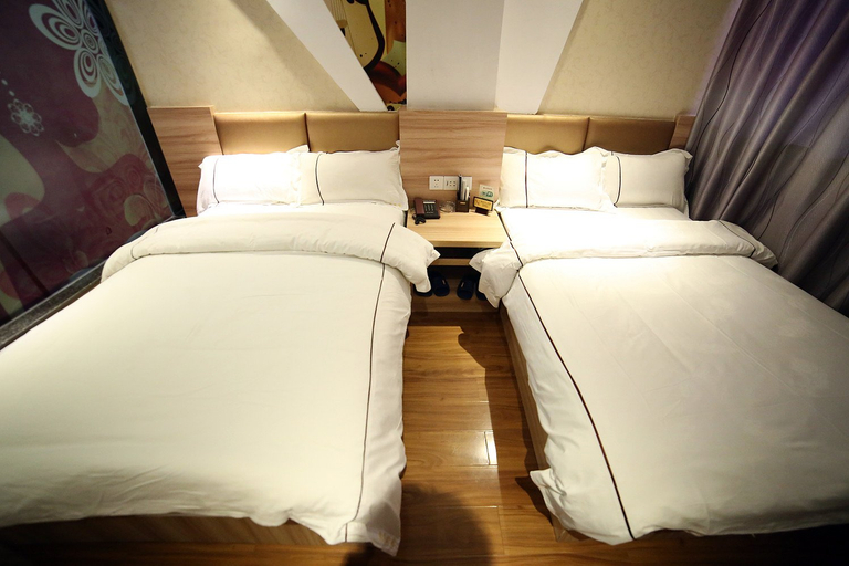 Bedroom 4, Gaosheng Hotel, Hengyang