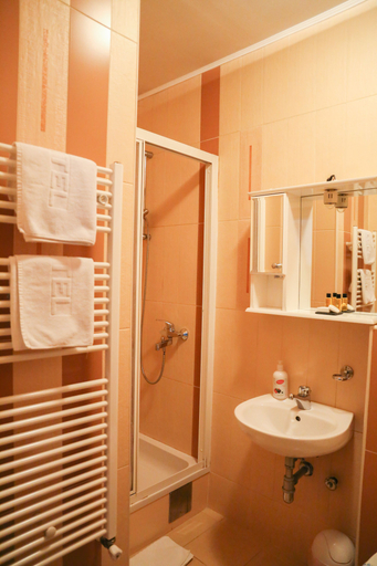 Bathroom 3, Apartment Vijecnica, Sarajevo