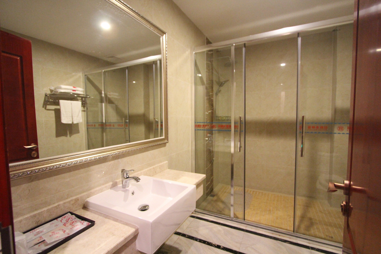 Bathroom, Fulijin Hotel, Foshan