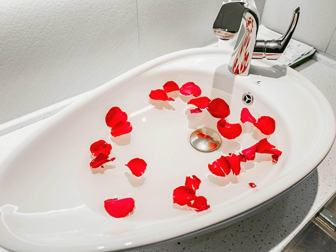 Bathroom 3, Lavande Hotel · Shaoguan High-Speed Railway Station, Shaoguan