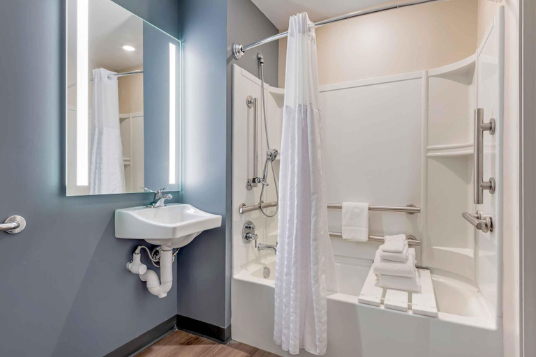 Bathroom 4, Extended Stay America Premier Suites - Yuma, Yuma
