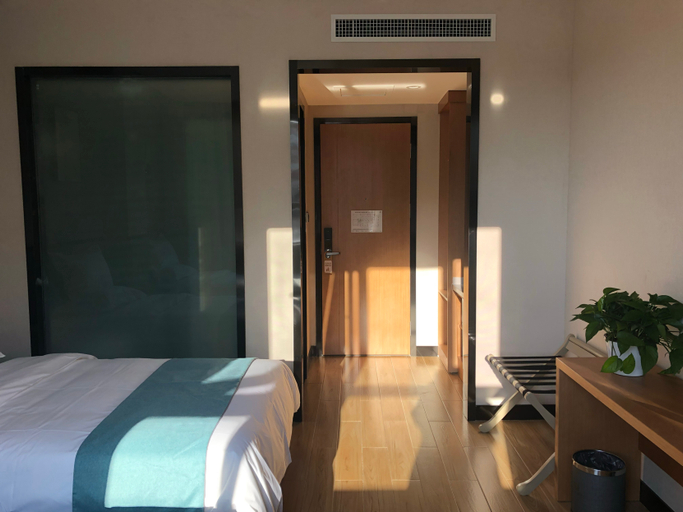 Bedroom 2, Yining Nuo Ke Man Xin Hotel, Ili Kazakh
