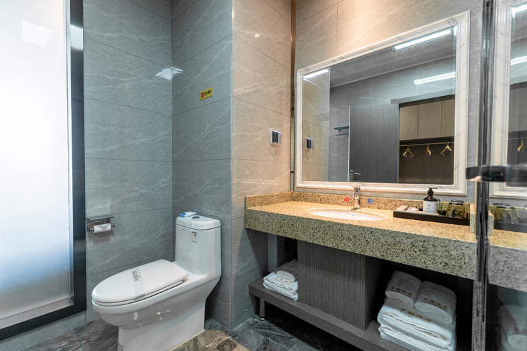 Bathroom 3, Zhongpeng Hotel, Xining