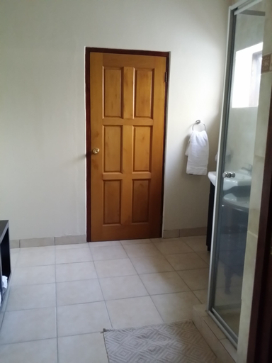 Bathroom, Tumbleweeds, City of Johannesburg