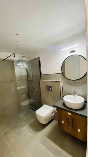 Bathroom 5, Otel Arın, Ula