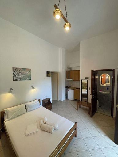 Bedroom 5, Delfinia Studios, Thessaly