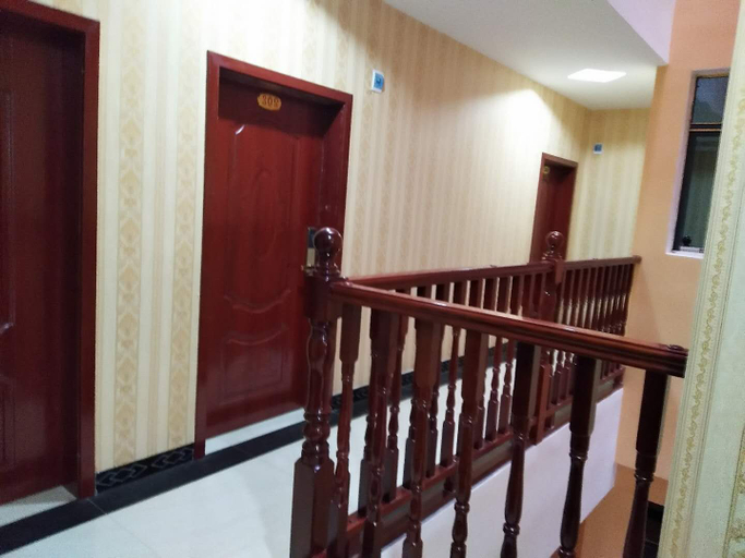 Others 5, Wenxiang Hotel, Anshun