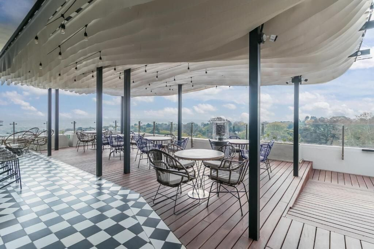 Outdoor dining, One Rosebank Apartment- Studio, City of Johannesburg
