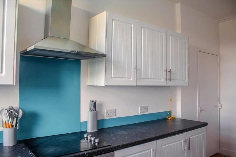 Interior 3, Private Parking, Urban Comfort & City Haven, Plymouth