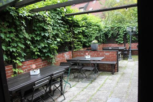 Others 5, Runas Hotel, Freising