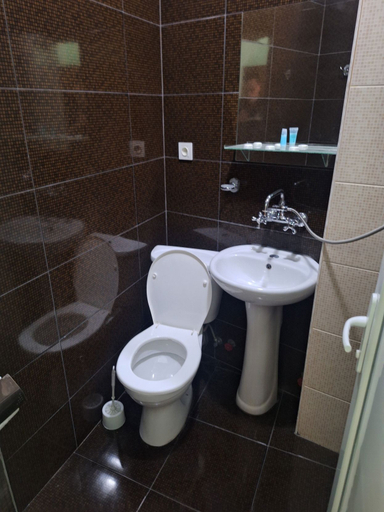 Bathroom 3, Hotel Nina, Tbilisi