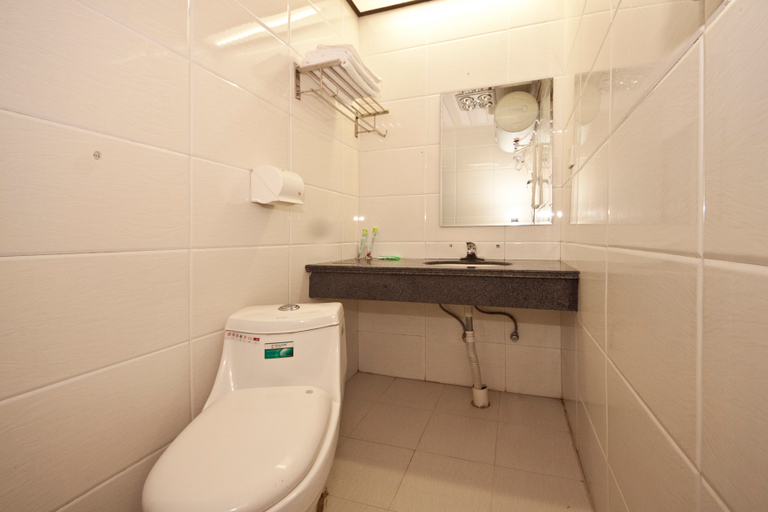 Bathroom 4, Xiaosichuan Hotel, Nanping
