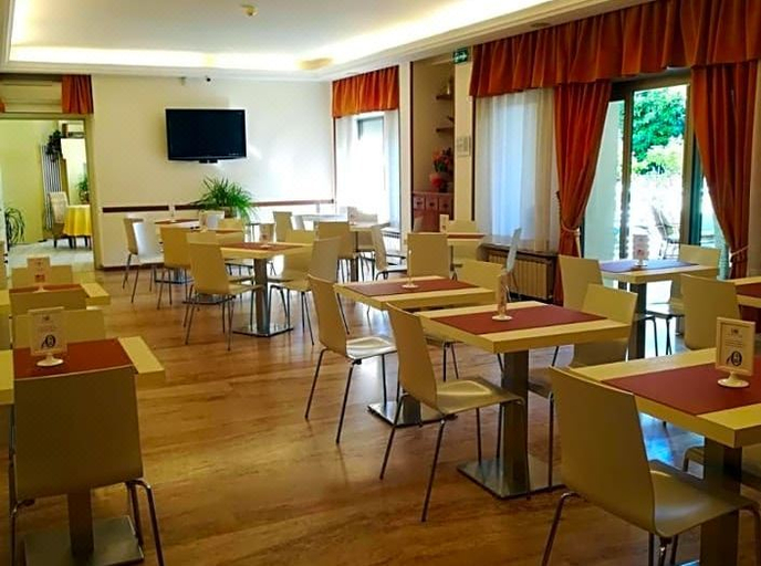 Food & Drinks 5, Hotel Rondinella e Viola, Rimini