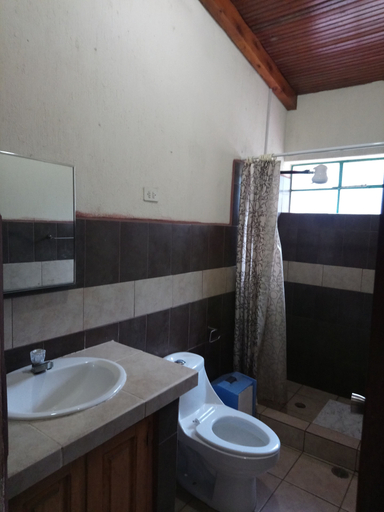 Bathroom 3, Pink house, San Antonio Palopó