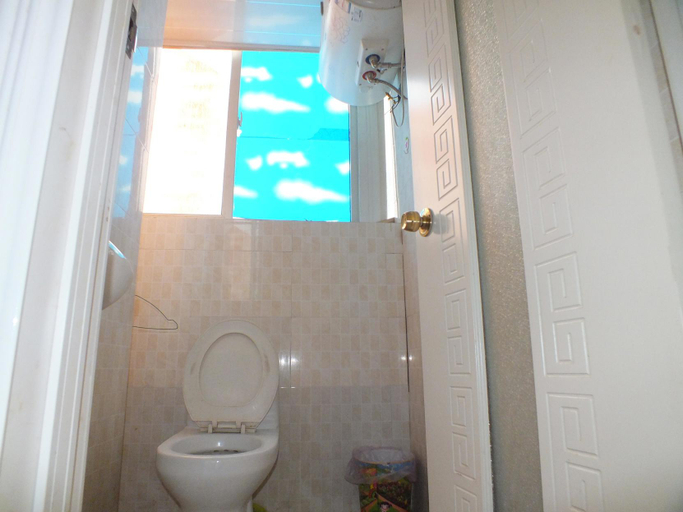 Bathroom 5, Lanzhou Shengtai Hotel, Lanzhou