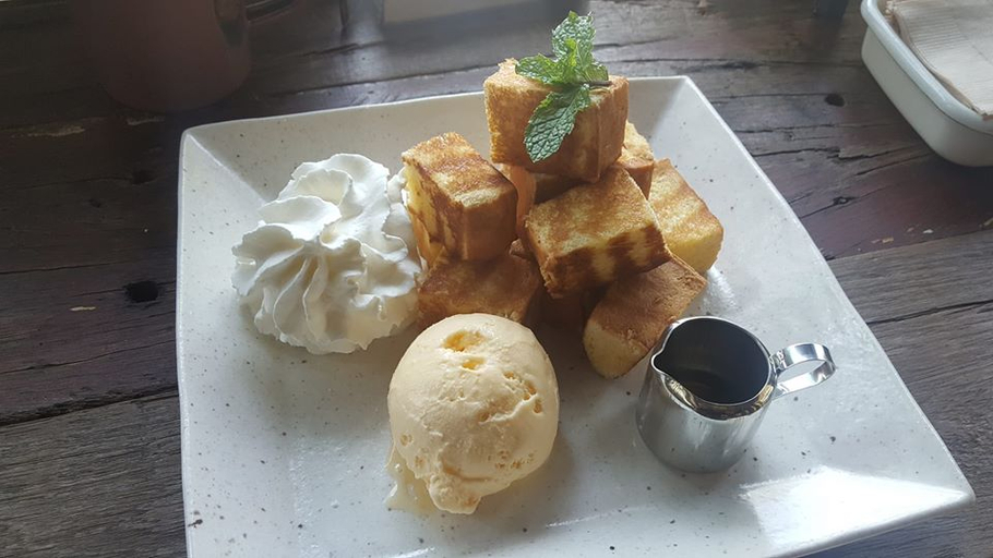 Food & Drinks 5, Hand hotel, Muang Chon Buri