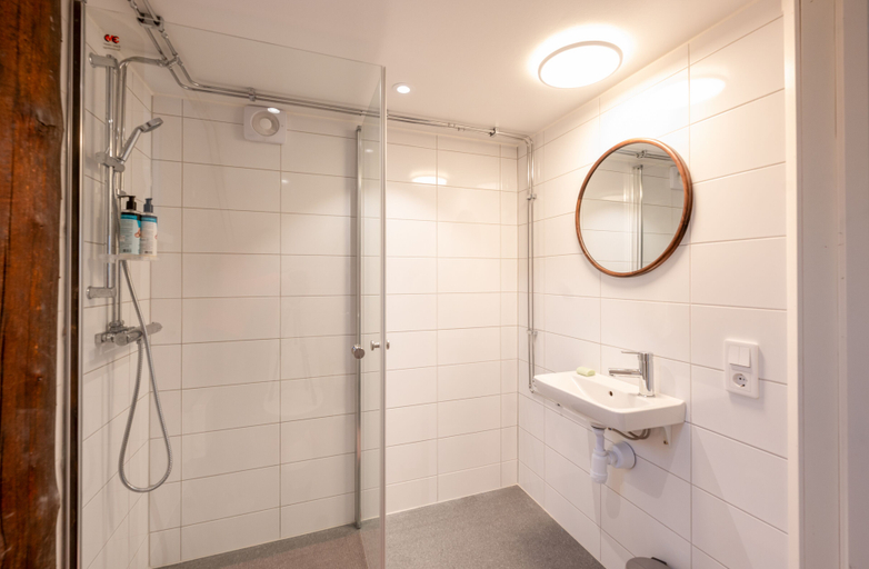 Bathroom 5, Mundekulla, Emmaboda