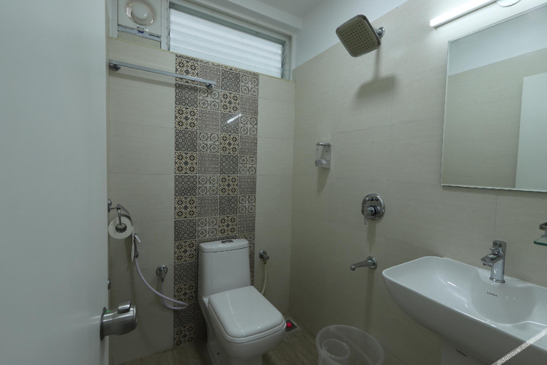 Bathroom 3, Sira Rooms, Bangalore