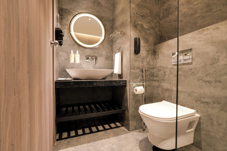 Bathroom 5, Lemon Tree Hotel Anjuna Goa, North Goa