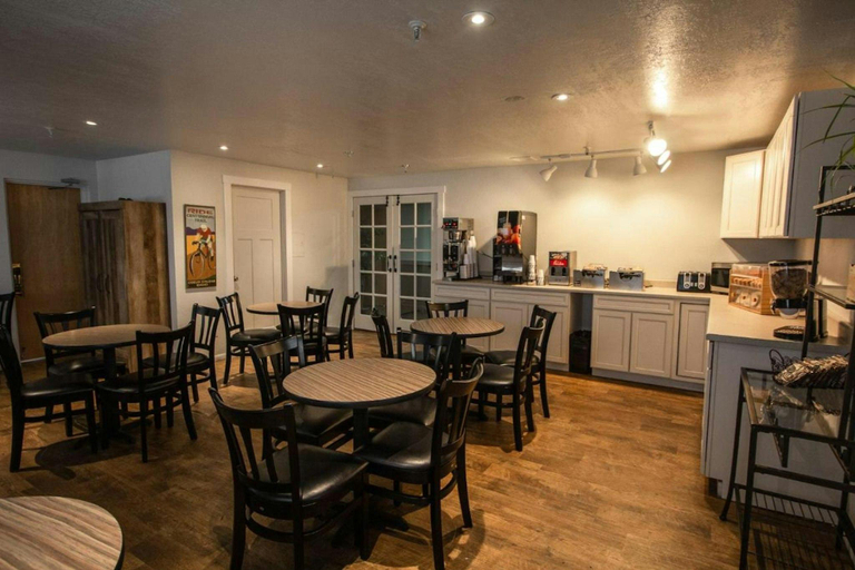 Food & Drinks 5, FairBridge Inn Coeur dAlene, Kootenai