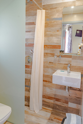 Bathroom, Saint-Trope Studios, Crete