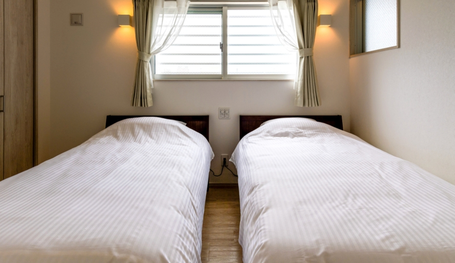 Bedroom 2, MINATO Chatan Seaside Condominium, Chatan