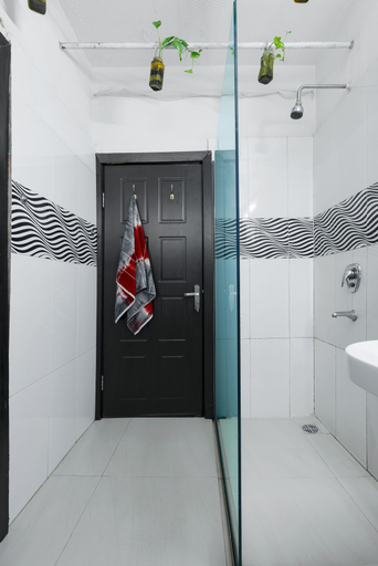 Bathroom 2, 16 by 16, Eti-Osa
