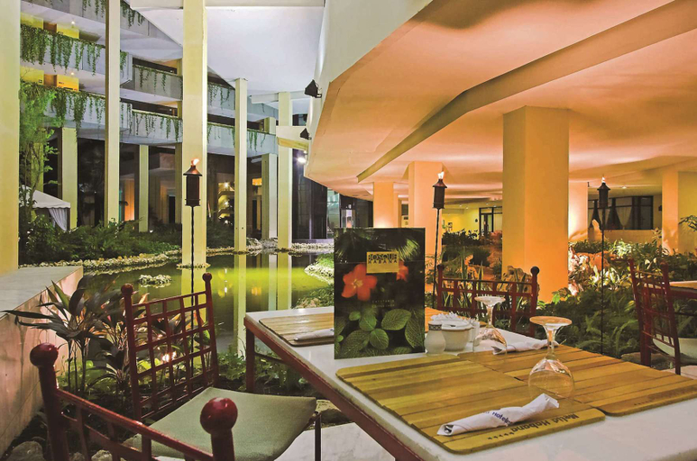 Food & Drinks 5, Melia Habana, Plaza de la Revolución