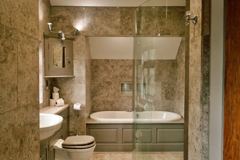 Bathroom 2, Holiday Home With Lyme Park Views, Cheshire East