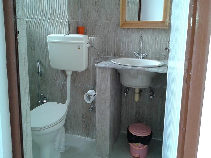 Bathroom 2, Best Holiday Home, East Khasi Hills