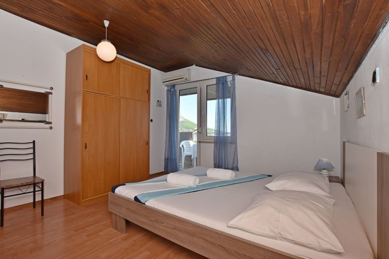Bedroom 4, Apartments Ana, Dugi Rat