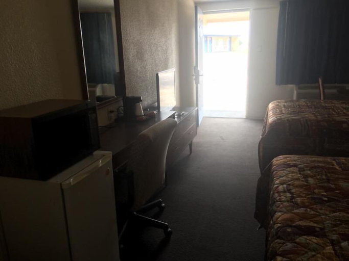 Others 3, Caravan inn, Erath
