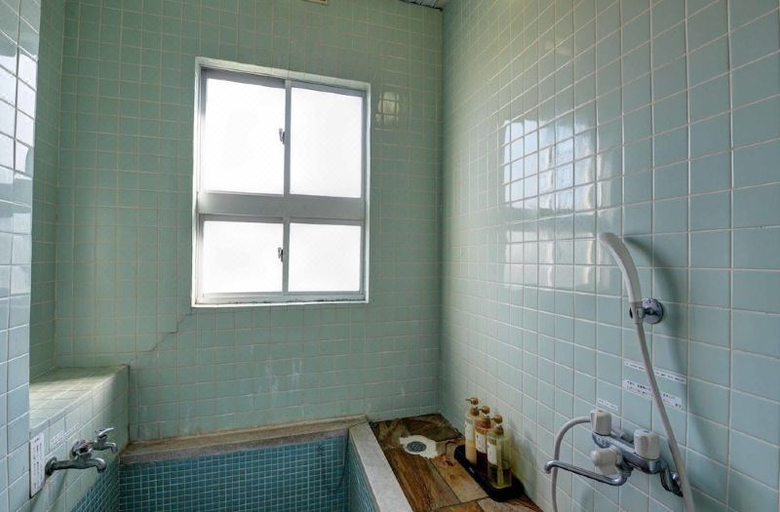 Bathroom 4, Nippon Ryokan Ito Onsen Yokikan, Itō