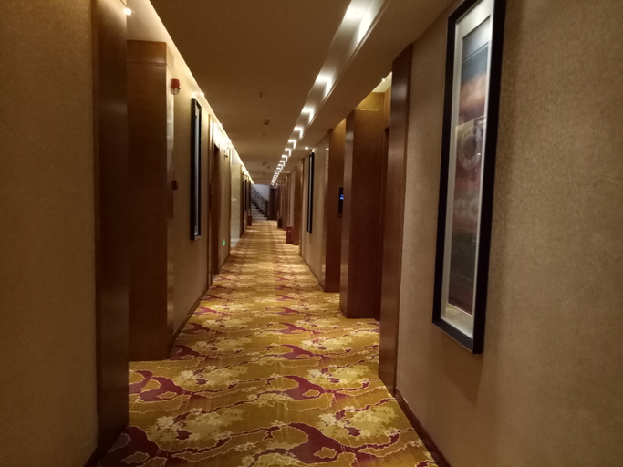 Others 4, Shui'an Waterfront Hotel, Qiannan Buyei and Miao