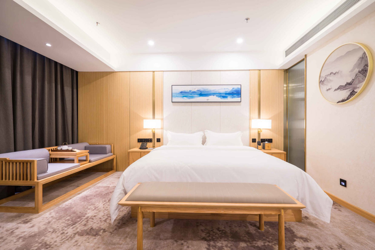 Bedroom 2, Tianmei Land Hotel (Beiliu Wanda Plaza store), Yulin