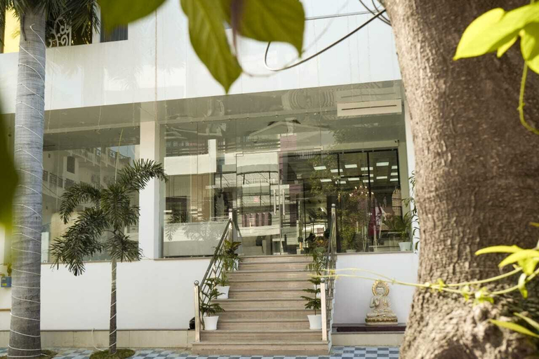 Exterior & Views 2, Hotel Evara Inn, Varanasi