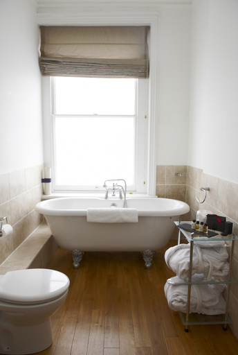 Bathroom 4, Phyllis Court Members Club, Oxfordshire