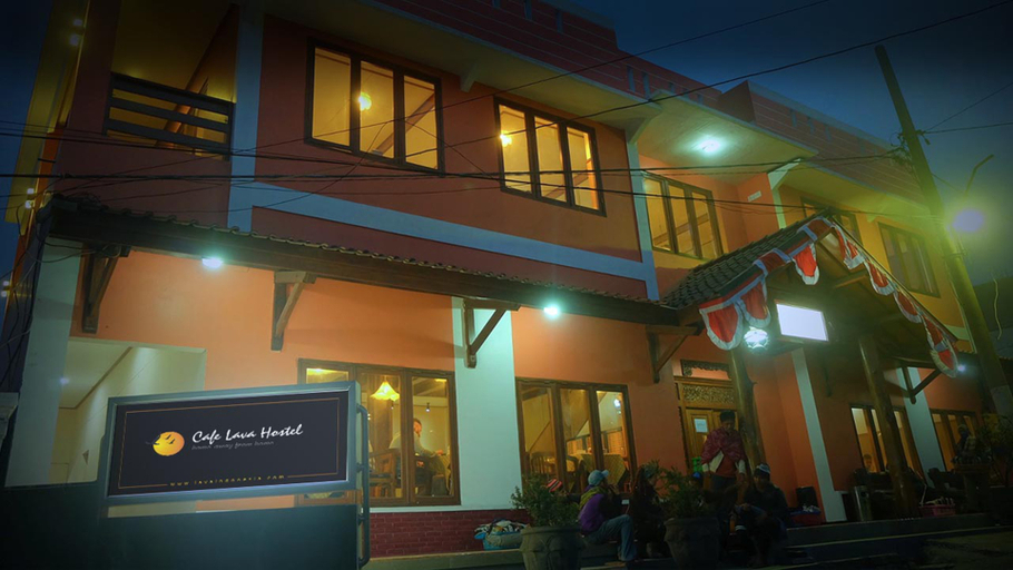 Exterior & Views 5, Cafe Lava Hostel, Probolinggo