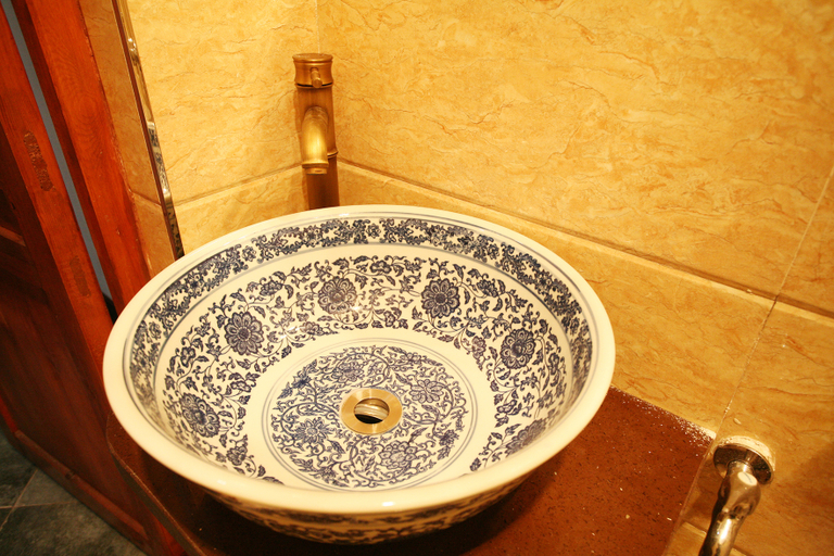 Bathroom 2, Pingyao Permanent Palmy Inn, Jinzhong