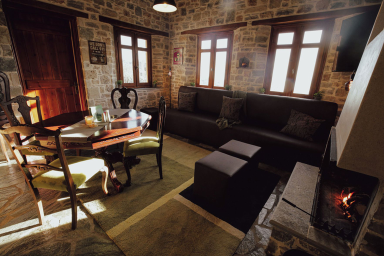 Others 5, AURORA-INN, Thessaly