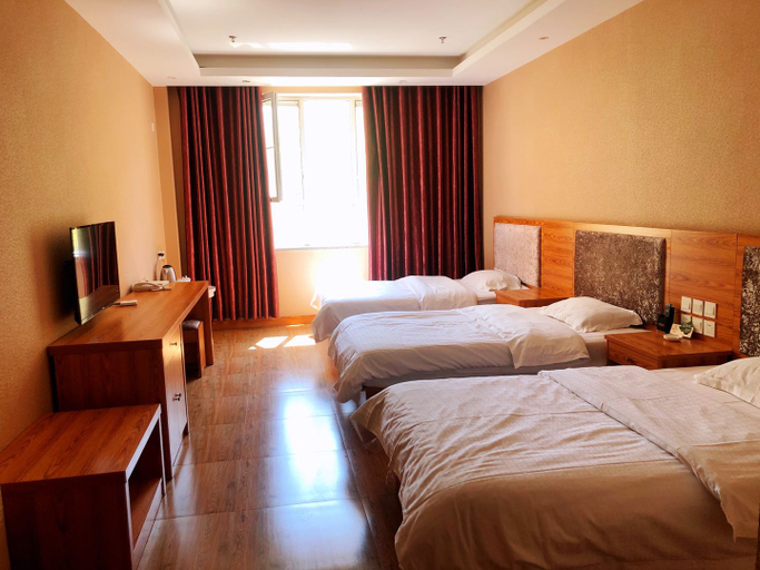 Bedroom 2, Xinyuan Shuangxin Hotel, Ili Kazakh