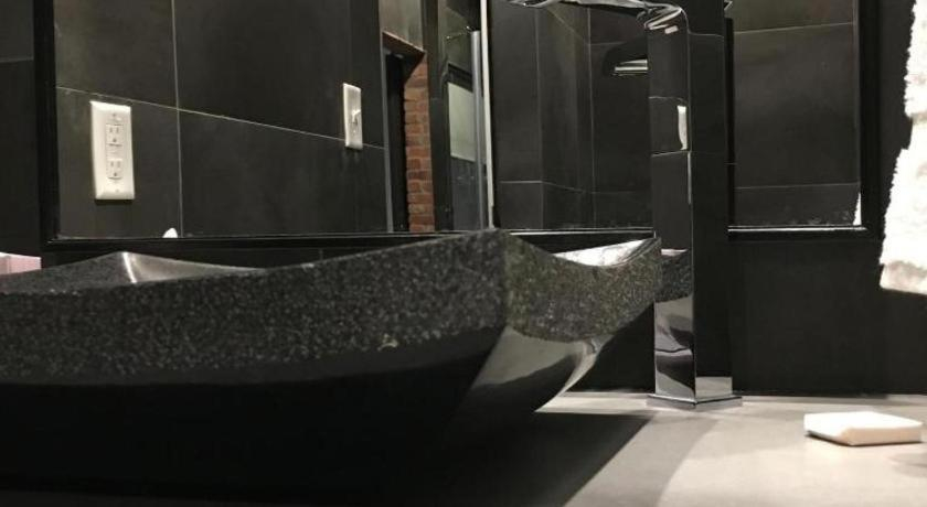 Bathroom 5, Hotel Bella, Houston