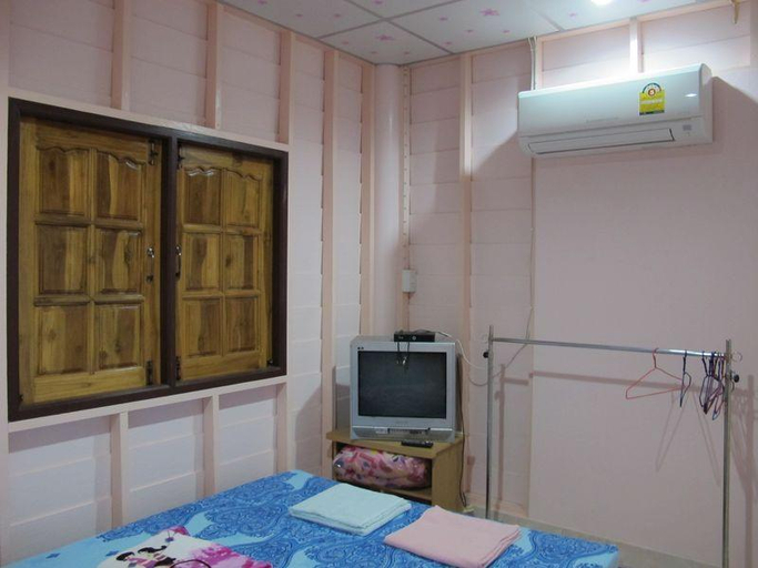 Bedroom 4, Baan Malihom, Amphawa