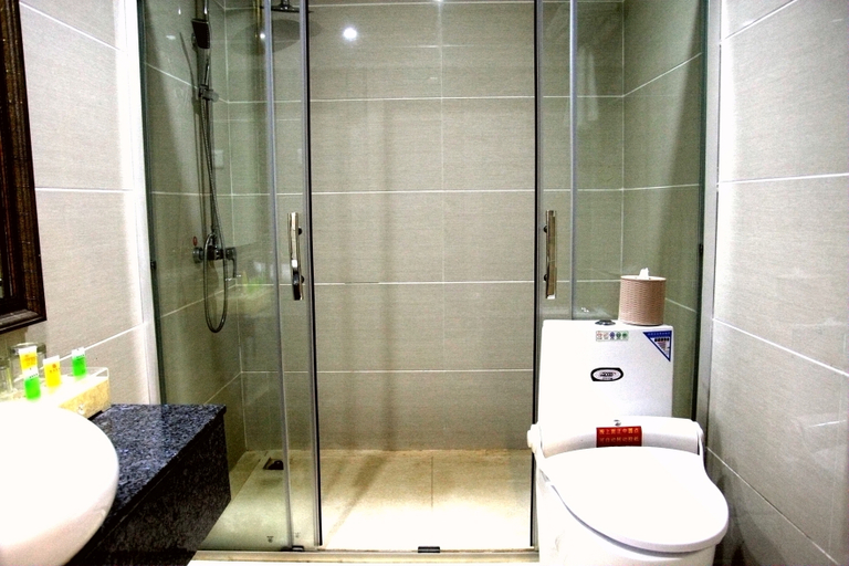 Bathroom, Yunfu Eurasia Business Hotel (City Hall), Yunfu