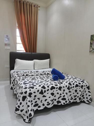 Others 4, Desa Besut Inn, Besut