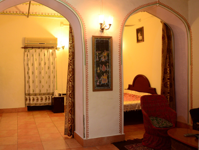 Others 3, Hotel Burja, Alwar